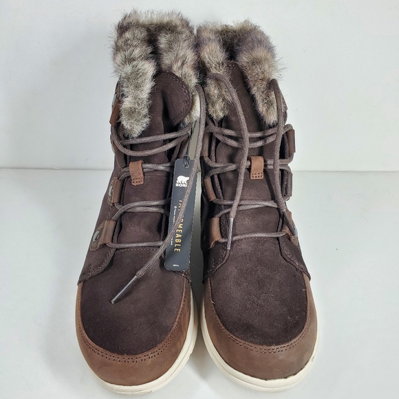 New SOREL Women's Explorer Joan Lace up Boots - Picture 2 of 6